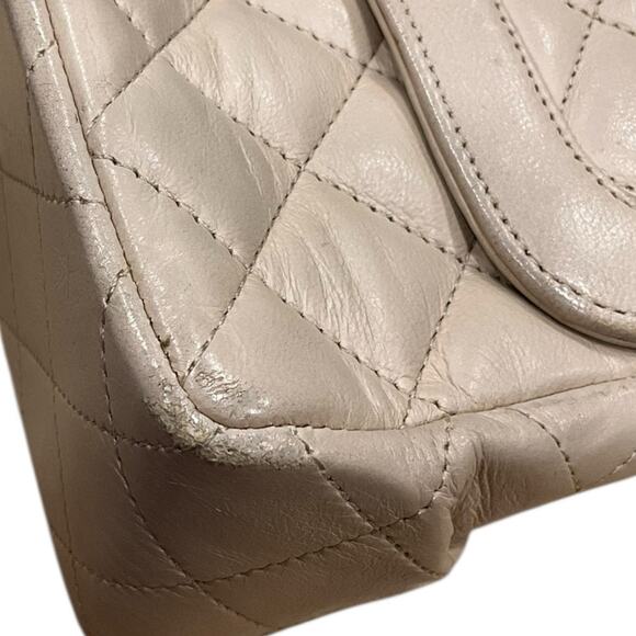 Chanel Classic Flap Bag - Picture 7 of 10